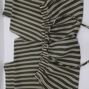 Basic Equipment size M striped dress pants
